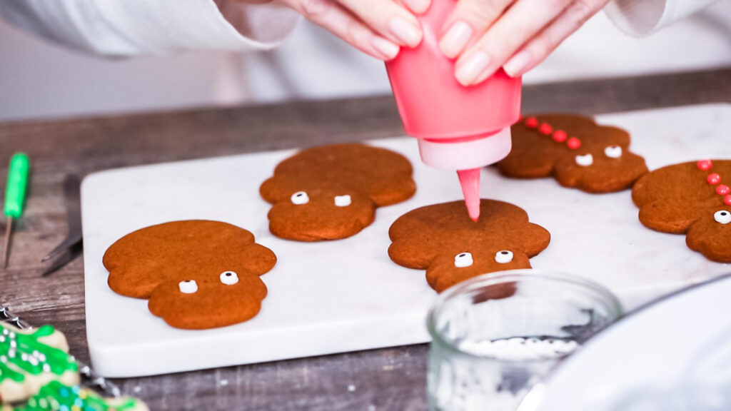 Como fazer glacê para decorar biscoito